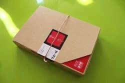 パッケージデザイン