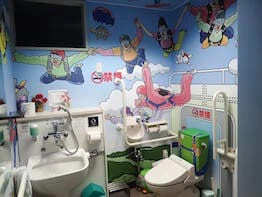 空間グラフィックでつくる異空間にリンク