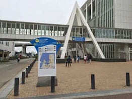 多国語サインにリンク