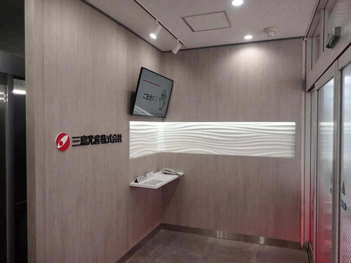 企業のエントランス改修デザイン