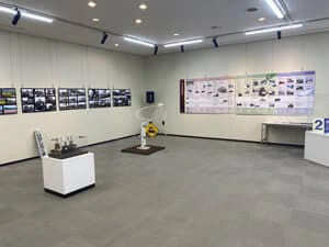 企画展のグラフィックデザインにリンク